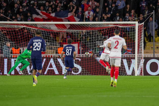 CALCIO - UEFA Champions League - AS Monaco vs PSG Folarin Balogun ( 9 - AS Monaco) scores a goal with an headshot during AS Monaco vs PSG, UEFA Champions League football match in Monaco, PrincPhoto by IPA ABACAPRESS.COMlity of Monaco, February 17 2026 Monaco  Copyright: xIPAxSport ABACAx