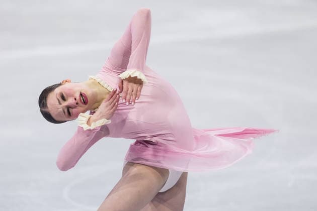 2026-02-17 - Milano Cortina 2026 Winter Olympics Figure skating, Eiskunstlauf Women Single Skating MILAN, ITALY - FEBRUARY 17: Nina Pinzarrone of Belgium performing in the Figure Skating Women Single Skating Short Program during the Milano Cortina 2026 Winter Olympics at the Milano Ice Skating Arena on February 17, 2026 in Milan, Italy Milan Milano Ice Skating Arena Italy Content not available for redistribution in The Netherlands directly or indirectly through any third parties. Copyright: xAndrexWeeningx