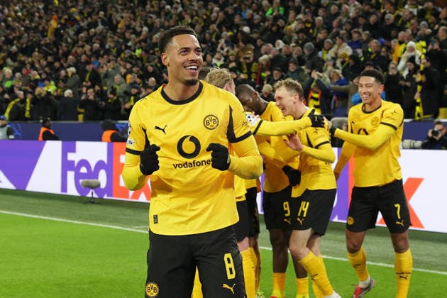 Dortmund, Germany, 17.02.26, Felix Nmecha (Borussia Dortmund) feiertbdas 2:0 durch Maximilian Beier (Borussia Dortmund) während des Spiels der Champions League Playoffs zwischen Borussia Dortmund - Atalanta Bergamo im Signal Iduna Park in Dortmund. (Photo by Joachim Bywaletz) DFB DFL REGULATIONS PROHIBIT ANY USE OF PHOTOGRAPHS AS IMAGE SEQUENCES AND OR QUASI-VIDEO. Copyright: JoachimxBywaletz xJB-Sportfoto