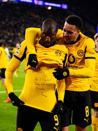DORTMUND, GERMANY - FEBRUARY 17: Serhou Guirassy of Borussia Dortmund and Felix Nmecha of Borussia Dortmund celebrate their team s first goal during the UEFA Champions League 2025 26 League Knockout Play-off First Leg match between Borussia Dortmund and Atalanta BC at BVB Stadion Dortmund on February 17, 2026 in Dortmund, Germany. (Photo by Rene Nijhuis) SPO  Copyright: xRenexNijhuis