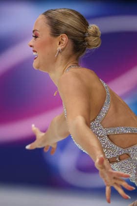 Milano Cortina 2026 Winter Olympics MILAN, ITALY - FEBRUARY 17: Loena Hendrickx of Belgium performs during the Women s Single Skating Short Program in the Figure skating, Eiskunstlauf at the Milano Cortina 2026 Winter Olympic Games, Olympische Spiele, Olympia, OS at Milano Ice Skating Arena on February 17, 2026 in Milan, Italy. Shunik Denisovich Anadolu Milan Italy. Editorial use only. Please get in touch for any other usage.  Copyright: x2026xAnadoluxShunikxDenisovichx