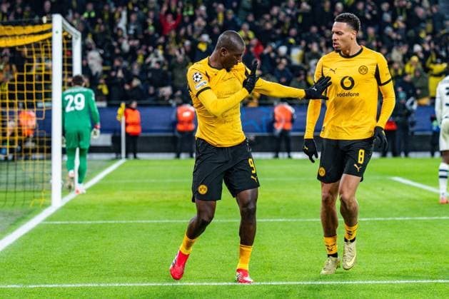 17.02.2026, Borussia Dortmund vs. Atalanta Bergamo, UEFA Champions League, Playoffs Tor zum 1:0 und Jubel durch Serhou Guirassy (Borussia Dortmund, 9) mit Felix Nmecha (Borussia Dortmund, 8) Regulations prohibit any use of photographs as image sequences and or quasi video Copyright: xBahhoxKarax