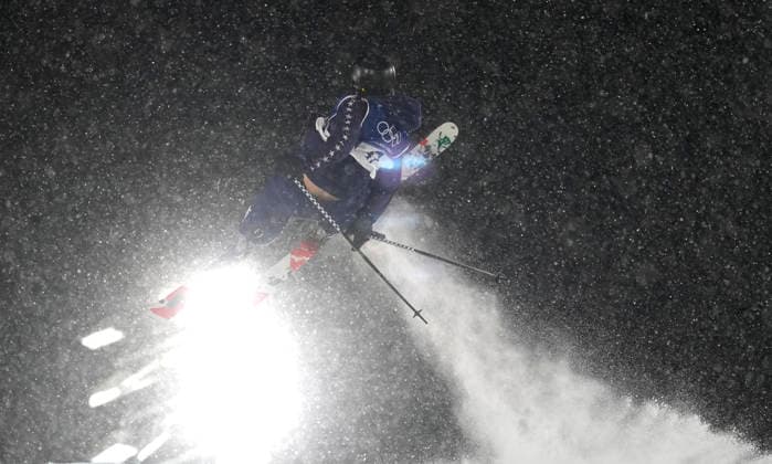 Konnor Ralph of the United States takes a practice jump before the start of the Men s Freestyle Skiing Big Air competition at the Milano Cortina 2026 Winter Olympic Games, Olympische Spiele, Olympia, OS in Livigno, Italy, on Tuesday, February 17, 2026. Tormod Frostad of Norway won the gold medal, Mac Forehand of the United States won the silver medal and Matej Svancer of Austria won the bronze medal.  OLY20260217817 BOBxSTRONG