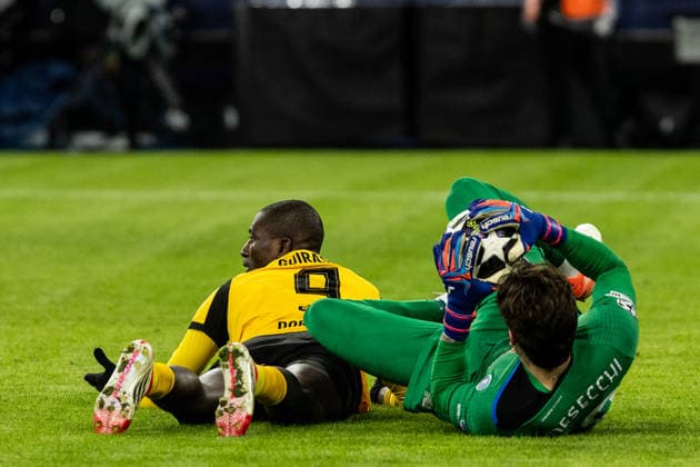 UEFA Champions League: Borussia Dortmund - Atalanta BC; 17.02.2026 Serhou Guirassy (Borussia Dortmund, 9), Marco Carnesecchi (Atalanta BC, 29) UEFA Champions League: Borussia Dortmund - Atalanta BC; Signal Iduna Park, Dortmund; 17.02.2026 Copyright: xBEAUTIFULxSPORTS Buriakovx