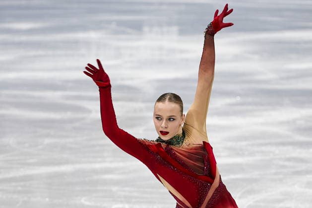 ITALY, MILAN - FEBRUARY 17, 2026: Niina Petrokina of Estonia performs her routine in the women s singles short programme at the 2026 Winter Olympic Games, Olympische Spiele, Olympia, OS at Milano Ice Skating Arena 2026 Winter Olympics: Figure skating, Eiskunstlauf  - ZUMAt113 20260217_zaa_t113_510 Copyright: xMikhailxTereshchenkox