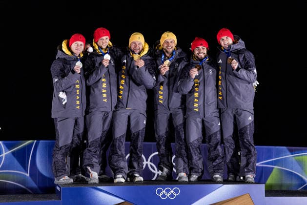 CORTINA, ITALY - FEBRUARY 17: The podium posing together - Silver medalists Francesco Friedrich and Alexander Schueller (Germany), Gold medalists Johannes Lochner and Georg Fleischhauer (Germany), Bronze medalists Adam Ammour and Alexander Schaller (Germany) - during the Bobsleigh 2-man medal ceremony at the Milano Cortina 2026 Olympics at Cortina Sliding Centre on day 11 of the Milano Cortina 2026 Olympics on February 17, 2026 in Cortina, Italy. Editorial use only. Italy Copyright: xSteffiexWunderlx