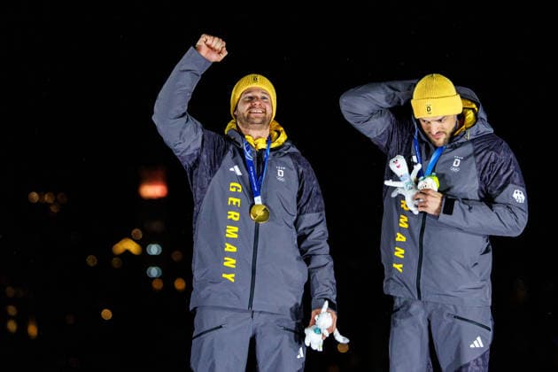 OLYMPICS - Winter Olympic Games, Olympische Spiele, Olympia, OS Milano Cortina 2026 CORTINA D AMPEZZO,ITALY,17.FEB.26 - OLYMPICS, BOBSLEIGH - Winter Olympic Games Milano Cortina 2026, 2-man, men, medal ceremony. Image shows the rejoicing of Johannes Lochner and Georg Fleischhauer (GER).  GEPAxpictures xMaticxKlansek