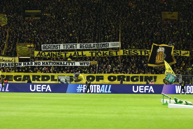 Dortmund, Germany, 17.02.26, BVB Fans zeigen einen Banner während des Spiels der Champions League Playoffs zwischen Borussia Dortmund - Atalanta Bergamo im Signal Iduna Park in Dortmund. (Photo by Joachim Bywaletz) DFB DFL REGULATIONS PROHIBIT ANY USE OF PHOTOGRAPHS AS IMAGE SEQUENCES AND OR QUASI-VIDEO. Copyright: JoachimxBywaletz xJB-Sportfoto