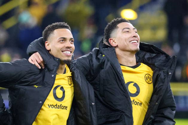 Dortmund, Deutschland 17. Februar 2026: UEFA Champions League - 2025 2026 - Borussia Dortmund vs. Atalanta Bergamo Im Bild: v.li. Felix Nmecha (BVB) und Jobe Bellingham (BVB) beim Abschlussjubel nach dem Sieg gegen Atalanta Bergamo Copyright: HMBxMedia MadeleinexFantini