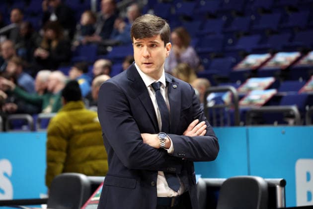 DEU, easyCredit BBL, ALBA vs. Hamburg, 17.02.2026, Uber-Arena, Berlin, DEU, easyCredit BBL, ALBA vs. Hamburg, im Bild CHEFTRAINER Pedro Calles (ALBA Berlin)