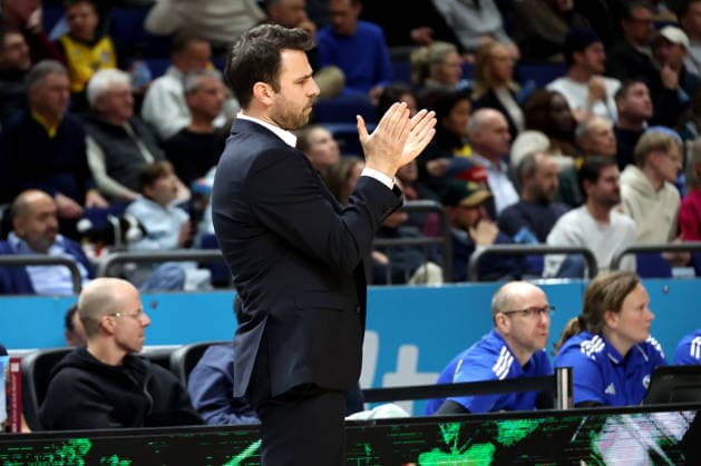 DEU, easyCredit BBL, ALBA vs. Hamburg, 17.02.2026, Uber-Arena, Berlin, DEU, easyCredit BBL, ALBA vs. Hamburg, im Bild Cheftrainer Benka Barloschky (Hamburg Towers)
