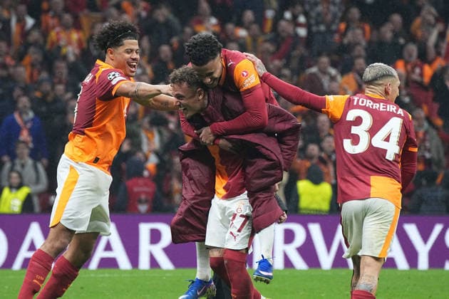 ISTANBUL, TURKEY - FEBRUARY 17: Sacha Boey (93) of Galatasaray celebrates after scoring the fifth goal of his team during the UEFA Champions League 2025 26 League Knockout Play-off First Leg match between Galatasaray A.S. and Juventus at Ali Sami Yen Spor Kompleksi on February 17, 2026 in Istanbul, Turkey. Istanbul Turkey Copyright: xSeskimphotox GSaray-Juve-170226 (336)