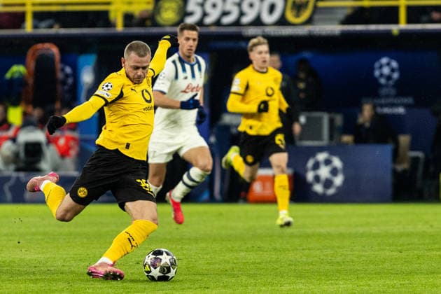 UEFA Champions League: Borussia Dortmund - Atalanta BC; 17.02.2026 Julian Ryerson (Borussia Dortmund, 26) UEFA Champions League: Borussia Dortmund - Atalanta BC; Signal Iduna Park, Dortmund; 17.02.2026 Copyright: xBEAUTIFULxSPORTS Buriakovx
