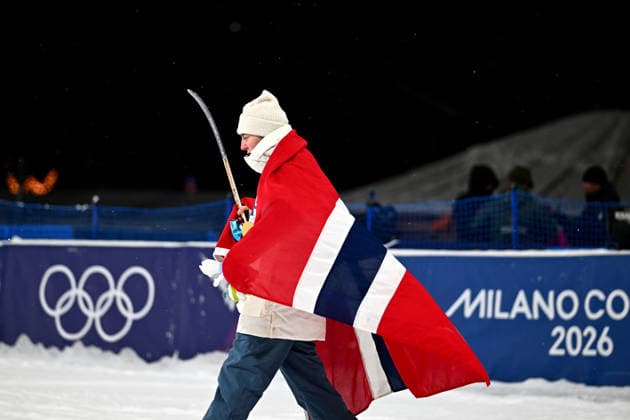 (260218) -- LIVIGNO, Feb. 18, 2026 -- Gold medalist Tormod Frostad of Norway reacts after the victory ceremony for Freestyle Skiing Men s Freeski Big Air at the Milan-Cortina 2026 Olympic Winter games, Winterspiele,Spiele, Summer games in Livigno, Italy, Feb. 17, 2026. ) (MICO2026)ITALY-LIVIGNO-OLYMPIC WINTER GAMES-FREESTYLE SKIING-MEN S FREESKI BIG AIR-FINAL ZhangxHongxiang 
