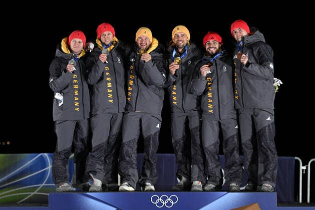 (260218) -- CORTINA D AMPEZZO, Feb. 18, 2026 -- Gold medalists Johannes Lochner (3rd L) Georg Fleischhauer (3rd R), silver medalists Francesco Friedrich (1st L) Alexander Schuller (2nd L) and bronze medalists Adam Ammour (2nd R) Alexander Schaller of Germany pose during the awarding ceremony for the Bobsleigh 2-man at the Milan-Cortina 2026 Olympic Winter games, Winterspiele,Spiele, Summer games in Cortina D Ampezzo, Italy, Feb. 17, 2026. ) (MICO2026)ITALY-CORTINA D AMPEZZO-OLYMPIC WINTER GAMES-BOBSLEIGH-2-MAN LianxYi 