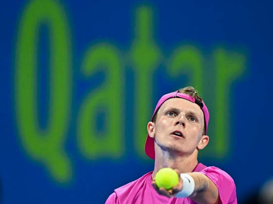 February 17, 2026, Doha, Qatar: Jesper de Jong of the Netherlands plays against Andrey Rublev of Russia (not in view) during their men s singles round of 32 match at the ATP, Tennis Herren Qatar Exxonmobil Open 2026 tennis tournament at the Khalifa International Tennis Complex. Jesper de Jong won against Andrey Rublev 6-4,6-3. Doha Qatar - ZUMAs197 20260217_aaa_s197_390 Copyright: xNoushadxVariyattiyakkalx