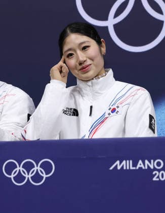 260217 -- MILAN, Feb. 17, 2026 -- Lee Haein of South Korea reacts after the short program match of Figure skating, Eiskunstlauf women single skating at the Milan-Cortina 2026 Olympic Winter games, Winterspiele,Spiele, Summer games in Milan, Italy, Feb. 17, 2026. MICO2026ITALY-MILAN-OLYMPIC WINTER GAMES-FIGURE SKATING-WOMEN SINGLE SKATING-SHORT PROGRAM ChenxYichen  (MICO2026)ITALY-MILAN-OLYMPIC WINTER GAMES-FIGURE SKATING-WOMEN SINGLE SKATING-SHORT PROGRAM IMAGO ChenxYichen  imago images 0847878056