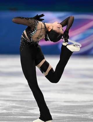 260217 -- MILAN, Feb. 17, 2026 -- Zhang Ruiyang of China competes during the short program match of Figure skating, Eiskunstlauf women single skating at the Milan-Cortina 2026 Olympic Winter games, Winterspiele,Spiele, Summer games in Milan, Italy, Feb. 17, 2026. MICO2026ITALY-MILAN-OLYMPIC WINTER GAMES-FIGURE SKATING-WOMEN SINGLE SKATING-SHORT PROGRAM ChengxMin  (MICO2026)ITALY-MILAN-OLYMPIC WINTER GAMES-FIGURE SKATING-WOMEN SINGLE SKATING-SHORT PROGRAM IMAGO ChengxMin  imago images 0847879193