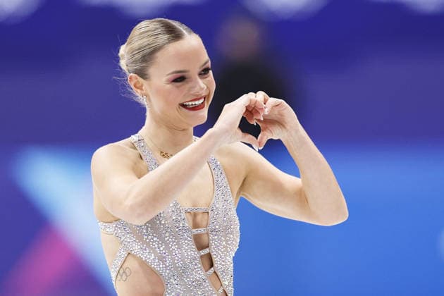 Milan Cortina Olympics: Figure skating, Eiskunstlauf Loena Hendrickx of Belgium poses after performing in the women s figure skating short program at the Milan Cortina Olympics at Milano Ice Skating Arena in Milan on Feb. 17, 2026.  A14AA0005298578P