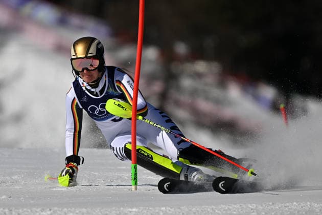 Cortina d Ampezzo, Italy, February 18th 2026. Lena Duerr of Germany in action during the Alpine Skiing Womens Slalom race of the Olympic Winter games, Winterspiele,Spiele, Summer games 2026 in Cortina d Ampezzo, Italy. (Photo by Igor Kupljenik Sports Press Photo)  Copyright: xIgorxKupljenikx xSPPx Sportspressphoto_SPR93975