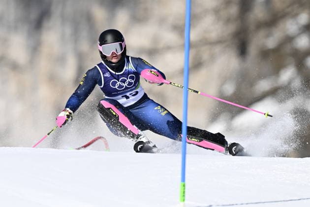CORTINA, ITALY 20260218 Sweden s Cornelia Öhlund during the first run of the women s slalom in Cortina during the Winter Olympics in Milan Cortina, Italy. *** The image is included in the SPORTS PACKAGE. For others PAYMENT IMAGE *** CORTINA ITALY x10050x *** CORTINA, ITALY 20260218 Sweden s Cornelia Öhlund during the first run of the women s slalom in Cortina during the Winter Olympics in Milan Cortina, Italy The image is included in the SPORTS PACKAGE For others PAYMENT IMAGE CORTINA ITALY x10050x  Copyright: xPontusxLundahl TTx 2026 OLYMPICS ALPINE WOMEN S SLALOM
