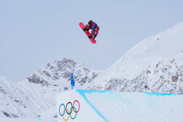 February 18, 2026, Livigno, Italy: Canada s Mark McMorris competes in men s snowboard slopestyle at the Milano Cortina 2026 Winter Olympic Games, Olympische Spiele, Olympia, OS in Livigno, Italy, Wednesday, Feb. 18, 2026. Canada News - February 18, 2026  - ZUMAc35_ 20260218_zaf_c35_013 Copyright: xSeanxKilpatrickx