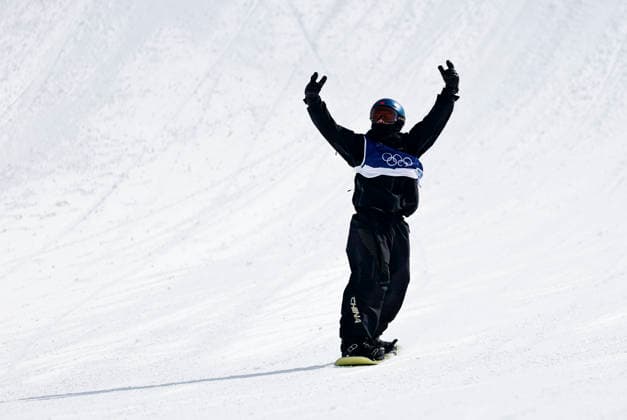 (260218) -- LIVIGNO, Feb. 18, 2026 -- Su Yiming of China reacts during the snowboard men s snowboard slopestyle final at the Milan-Cortina 2026 Olympic Winter games, Winterspiele,Spiele, Summer games in Livigno, Italy, Feb. 18, 2026. ) (MICO2026)ITALY-LIVIGNO-OLYMPIC WINTER GAMES-SNOWBOARD-MEN S SLOPESTYLE-FINAL WangxPeng 