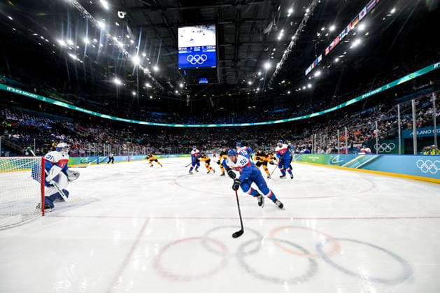18 02 2026, Milano, Santa Giulia Ice hockey, Eishockey Arena, Winter Olympics: Slovakia - Germany (Ice Hockey), Martin Marincin of Slovakia in action Milano Santa Giulia Ice Hockey Arena Lombardy Italy *** 18 02 2026, Milano, Santa Giulia Ice Hockey Arena, Winter Olympics Slovakia Germany Ice Hockey , Martin Marincin of Slovakia in action Milano Santa Giulia Ice Hockey Arena Lombardy Italy Copyright: xJustPictures.ch AndreaxBrancax jp-en-AnBr-AB-DSC_890718022026