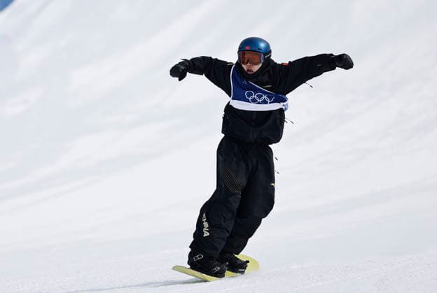 (260218) -- LIVIGNO, Feb. 18, 2026 -- Su Yiming of China competes during the snowboard men s snowboard slopestyle final at the Milan-Cortina 2026 Olympic Winter games, Winterspiele,Spiele, Summer games in Livigno, Italy, Feb. 18, 2026. ) (MICO2026)ITALY-LIVIGNO-OLYMPIC WINTER GAMES-SNOWBOARD-MEN S SLOPESTYLE-FINAL WangxPeng 