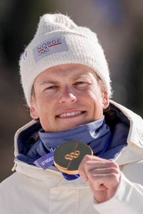 Winter Olympics in Milan Cortina 2026 Val di Fiemme, Italy 20260218. Johannes Hosflot Klaebo from Norway with the gold medal after the cross-country team sprint on Lago di Tesero during the Winter Olympics in Milano Cortina 2026. Photo: Terje Pedersen NTB Val di Fiemme Italy EDITORIAL USE ONLY. RESTRICTED USE FOR BETTING COMPANIES Ref:_SPOHafoTXkqp9I.jpg *** Winter Olympics in Milan Cortina 2026 Val di Fiemme, Italy 20260218 Johannes Hosflot Klaebo from Norway with the gold medal after the cross country team sprint on Lago di Tesero during the Winter Olympics in Milano Cortina 2026 Photo Terje Pedersen NTB Val di Fiemme Italy EDITORIAL USE ONLY RESTRICTED USE FOR BETTING COMPANIES  Copyright: xTerjexPedersenx xNTBx
