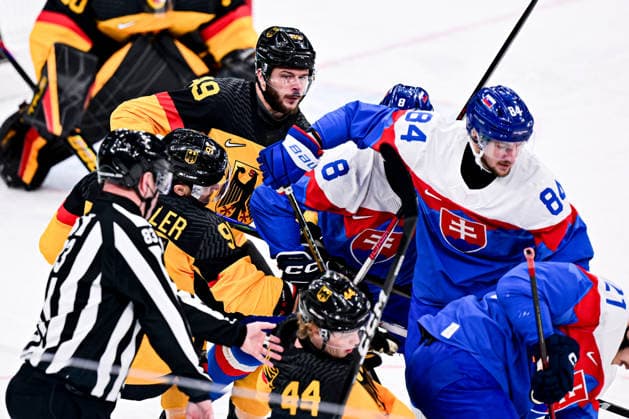 SLOVAKIA (SVK) vs GERMANY (GER), during Mens Play-offs Quarterfinals, Ice hockey, Eishockey at the Olympic Winter games, Winterspiele,Spiele, Summer games Milano Cortina 2026, at Milano Santagiulia Ice Hockey Arena, on February 18, 2026 in Milan, Italy. Noxthirdxpartyxsales  aflo_320346385