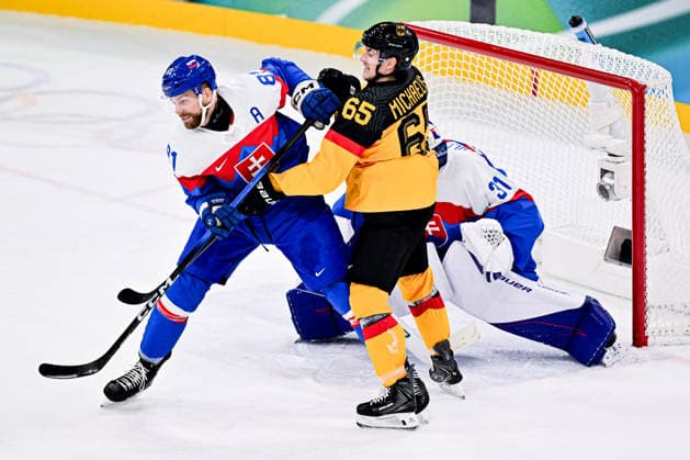 SLOVAKIA (SVK) vs GERMANY (GER), during Mens Play-offs Quarterfinals, Ice hockey, Eishockey at the Olympic Winter games, Winterspiele,Spiele, Summer games Milano Cortina 2026, at Milano Santagiulia Ice Hockey Arena, on February 18, 2026 in Milan, Italy. Noxthirdxpartyxsales  aflo_320346536