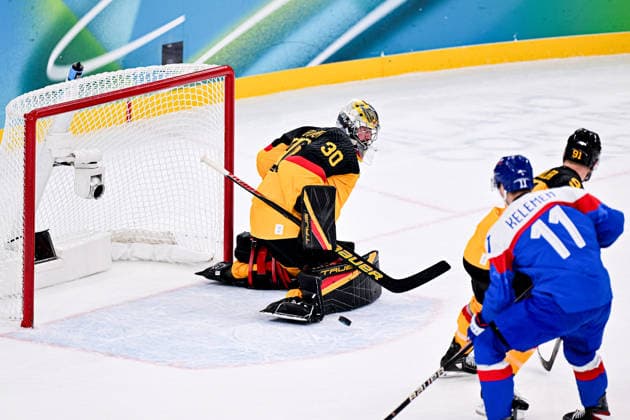 SLOVAKIA (SVK) vs GERMANY (GER), during Mens Play-offs Quarterfinals, Ice hockey, Eishockey at the Olympic Winter games, Winterspiele,Spiele, Summer games Milano Cortina 2026, at Milano Santagiulia Ice Hockey Arena, on February 18, 2026 in Milan, Italy. Noxthirdxpartyxsales  aflo_320346624
