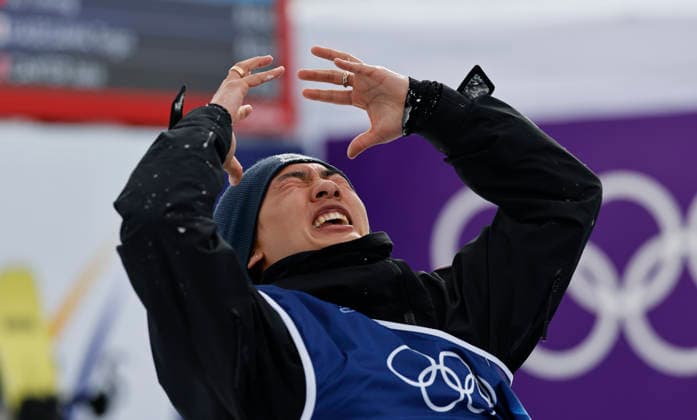 (260218) -- LIVIGNO, Feb. 18, 2026 -- Su Yiming of China reacts after the snowboard men s snowboard slopestyle final at the Milan-Cortina 2026 Olympic Winter games, Winterspiele,Spiele, Summer games in Livigno, Italy, Feb. 18, 2026. ) (MICO2026)ITALY-LIVIGNO-OLYMPIC WINTER GAMES-SNOWBOARD-MEN S SLOPESTYLE-FINAL WangxPeng 
