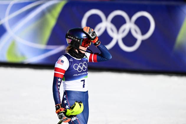 CORTINA, ITALY 20260218 USA s Mikaela Shiffrin is hugged after winning gold by Sweden s Anna Swenn-Larsson, who won bronze, and Switzerland s Camille Rast, who won silver, during the second run of the women s slalom in Cortina during the Winter Olympics in Milan Cortina, Italy. *** The image is included in the SPORTS PACKAGE. For others PAYMENT IMAGE *** CORTINA ITALY x10050x *** CORTINA, ITALY 20260218 USA s Mikaela Shiffrin is hugged after winning gold by Sweden s Anna Swenn Larsson, who won bronze, and Switzerland s Camille Rast, who won silver, during the second run of the women s slalom in Cortina during the Winter Olympics in Milan Cortina, Italy The image is included in the SPORTS PACKAGE For others PAYMENT IMAGE CORTINA ITALY x10050x  Copyright: xPontusxLundahl TTx 2026 OLYMPICS ALPINE WOMEN S SLALOM