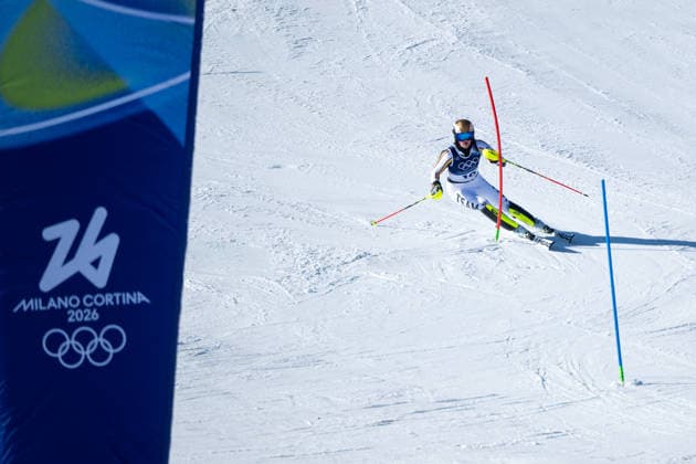 AICHER Emma (Deutschland), daneben Branding am Finish, ITA, Olympische Spiele Milano Cortina 2026, Olympia, Ski Alpin, Slalom Damen, 18.02.2026 ITA, Olympische Spiele Milano Cortina 2026, Olympia, Ski Alpin, Slalom Damen, 18.02.2026 Cortina d Ampezzo *** AICHER Emma Germany , next to branding at the finish, ITA, Olympic Games Milano Cortina 2026, Olympia, Alpine Skiing, Slalom Women, 18 02 2026 ITA, Olympic Games Milano Cortina 2026, Olympia, Alpine Skiing, Slalom Women, 18 02 2026 Cortina d Ampezzo Copyright: xEibner-Pressefoto Memmlerx EP_MMR