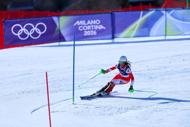 Olympische Winterspiele Milano Cortina 2026 Ski Alpin Slalom Frauen am 18.02.2026 im Tofane Alpine Skiing Centre in Cortina d™Ampezzo Camille Rast ( Schweiz ) gewinnt die Silber Medaille *** Olympic Winter Games Milano Cortina 2026 Alpine Skiing Slalom Women on 18 02 2026 at the Tofane Alpine Skiing Centre in Cortina d™Ampezzo Camille Rast Switzerland wins the silver medal xMSx