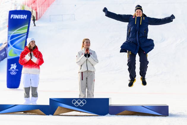 260218 Anna Swenn Larsson of Sweden celebrates on the podium after competing in women s alpine skiing slalom during day 12 of the 2026 Winter Olympics on February 18, 2026 in Cortina. Photo: Joel Marklund BILDBYRAN kod JM JM0797 bbeng alpint alpine skiing Olympic Games, Olympische Spiele, Olympia, OS olympics winter olympics os ol olympiska spel vinter-os olympiske leker milano cortina 2026 milan cortina 2026 milano cortina 2026 olympic games milano cortina 2026 winter olympic games milano cortina-os milano cortina-ol vinter-ol slalam dam sweden sverige jubel *** 260218 Anna Swenn Larsson of Sweden celebrates on the podium after competing in women s alpine skiing slalom during day 12 of the 2026 Winter Olympics on February 18, 2026 in Cortina Photo Joel Marklund BILDBYRAN kod JM JM0797 bbeng alpint alpine skiing olympic games olympics winter olympics os ol olympiska spel vinter os olympiske leker milano cortina 2026 milan cortina 2026 milano cortina 2026 olympic games milano cortina 2026 winter olympic games milano cortina os milano cortina ol vinter ol slalam dam sweden sverige jubel  Copyright: JOELxMARKLUND BB260218JM171