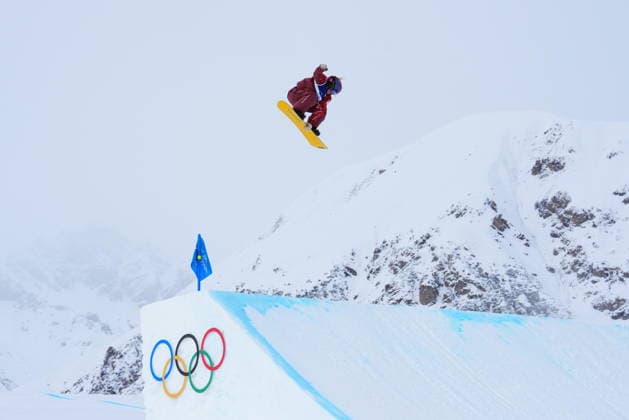 February 18, 2026, Livigno, Italy: Canada s Juliette Pelchat competes in run two of the women s snowboard slopestyle at the Milano Cortina 2026 Winter Olympic Games, Olympische Spiele, Olympia, OS in Livigno, Italy, Wednesday, Feb. 18, 2026. Canada News - February 18, 2026  - ZUMAc35_ 20260218_zaf_c35_035 Copyright: xSeanxKilpatrickx