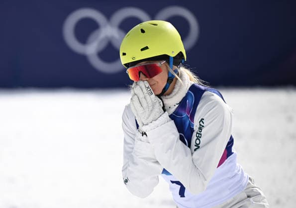 2026 WINTER Olympic Games, Olympische Spiele, Olympia, OS Danielle Scott of Australia reacts after landing her super final jump in the Women™s Aerials at Livigno Snow Park on day 11 of the 2026 Milano Cortina Winter Olympic Games in Italy, Wednesday, February 18, 2026. ( NO ARCHIVING, EDITORIAL USE ONLY LIVIGNO SONDRIO ITALY  Copyright: xDANxHIMBRECHTSx 20260219158283414385
