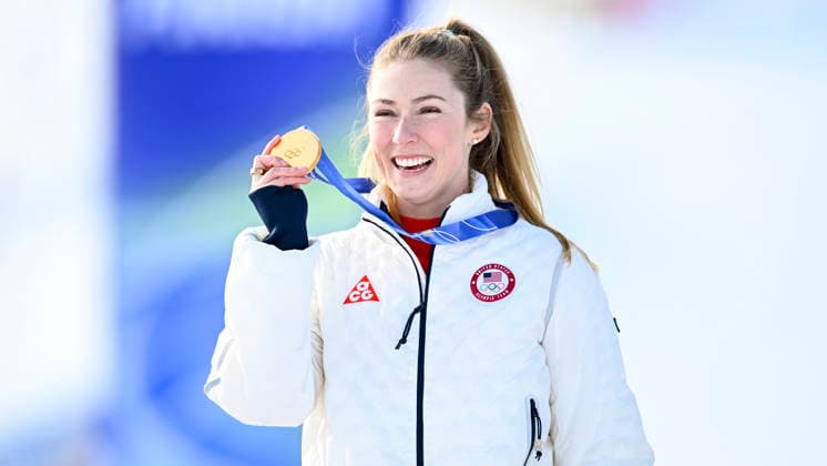 OLYMPICS - Winter Olympic Games, Olympische Spiele, Olympia, OS Milano Cortina 2026 CORTINA D AMPEZZO,ITALY,18.FEB.26 - OLYMPICS, ALPINE SKIING - Winter Olympic Games Milano Cortina 2026, slalom, women, medal ceremony. Image shows the rejoicing of Mikaela Shiffrin (USA). Keywords: medal.  GEPAxpictures xAlexanderxSolc