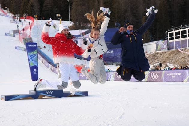 The podium during the Olympic Winter games, Winterspiele,Spiele, Summer games Milano-Cortina 2026, Alpine Skiing Women s Slalom - Run 2 on February 18, 2026 at Tofane Alpine Skiing Centre in Cortina D Ampezzo  Copyright: xLucianoxMariaxBisi IPAxSportx xipa-agency.netx xx IPA_71687388 IPA_Agency_IPA71687388