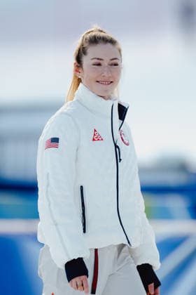 OLYMPICS - Winter Olympic Games, Olympische Spiele, Olympia, OS Milano Cortina 2026 CORTINA D AMPEZZO,ITALY,18.FEB.26 - OLYMPICS, ALPINE SKIING - Winter Olympic Games Milano Cortina 2026, slalom, women, medal ceremony. Image shows the rejoicing of Mikaela Shiffrin (USA). Keywords: medal  GEPAxpictures xAlexanderxSolc