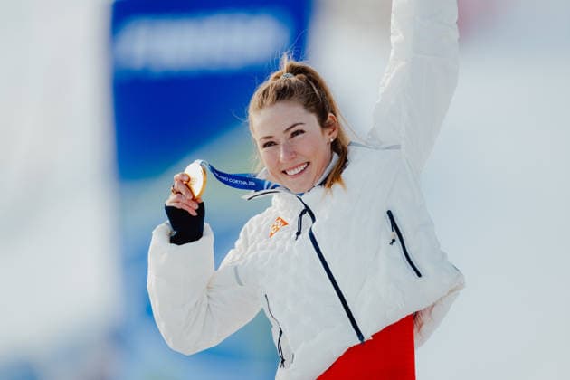 OLYMPICS - Winter Olympic Games, Olympische Spiele, Olympia, OS Milano Cortina 2026 CORTINA D AMPEZZO,ITALY,18.FEB.26 - OLYMPICS, ALPINE SKIING - Winter Olympic Games Milano Cortina 2026, slalom, women, medal ceremony. Image shows the rejoicing of Mikaela Shiffrin (USA). Keywords: medal  GEPAxpictures xAlexanderxSolc