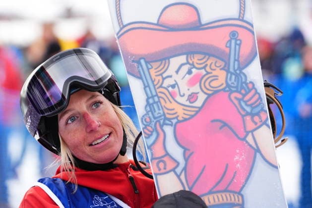 February 18, 2026, Livigno, Italy: Canada s Laurie Blouin reacts after her third run as she competes in women s snowboard slopestyle at the Milano Cortina 2026 Winter Olympic Games, Olympische Spiele, Olympia, OS in Livigno, Italy, Wednesday, Feb. 18, 2026. Canada News - February 18, 2026  - ZUMAc35_ 20260218_zaf_c35_043 Copyright: xSeanxKilpatrickx