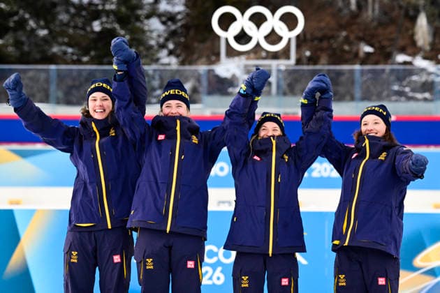 ANTERSELVA, ITALIEN 20260218 Sveriges Hanna Öberg, Elvira Öberg, Anna Magnusson och Linn Gestblom pa prispallen efter att de har tagit silver i damernas skidskyttestafett, 4x6 km, under vinter-OS i Anterselva, Italien. *** Bilden ingar i SPORTPAKET. För övriga BETALBILD *** ANTERSELVA ITALIEN x10030x *** ANTERSELVA, ITALY 20260218 Swedens Hanna Öberg, Elvira Öberg, Anna Magnusson and Linn Gestblom on the podium after taking silver in the womens biathlon relay, 4x6 km, during the Winter Olympics in Anterselva, Italy Picture in SPORT PACKAGE For others PAY PICTURE ANTERSELVA ITALY x10030x  Copyright: xJonasxEkströmer TTx OS 2026 SKIDSKYTTESTAFETT DAMER