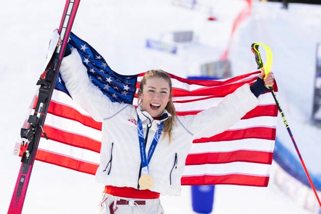 February 18, 2026, Cortina D ampezzo, Lombardy, Italy: Mikaela Shiffrin of the USA celebrates her gold medal victory in the Women s Slalom at Tofane Alpine Skiing Centre for the Milano Cortina 2026 Winter Olympics. Cortina D ampezzo Italy - ZUMAsc5_ 20260218_oly_sc5_019 Copyright: xErichxSchlegelx
