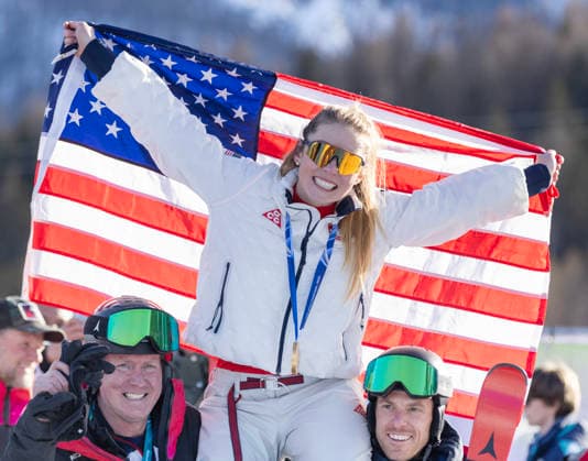 February 18, 2026, Cortina D ampezzo, Lombardy, Italy: Mikaela Shiffrin of the USA celebrates her gold medal victory in the Women s Slalom at Tofane Alpine Skiing Centre for the Milano Cortina 2026 Winter Olympics. Cortina D ampezzo Italy - ZUMAsc5_ 20260218_oly_sc5_021 Copyright: xErichxSchlegelx