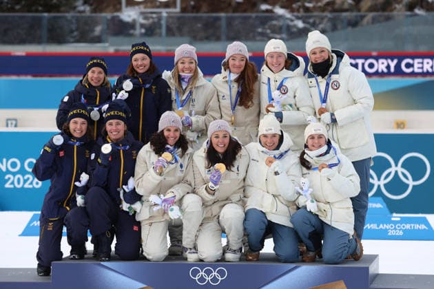 Winter Olympics - Biathlon Women s Relay 4 x 6 Kilometers Podium Milan Cortina 2026 Olympics, Biathlon Women s 4 x 6km Relay, team Sweden, silver medal, team France, gold medal, team Norway, bronze medal, Anterselva, Italy, February 18, 2026. Photo by Felice Calabro IP ABACAPRESS.COM Cortina d Ampezzo Bolzano Italy  Copyright: xIPAxSport ABACAx