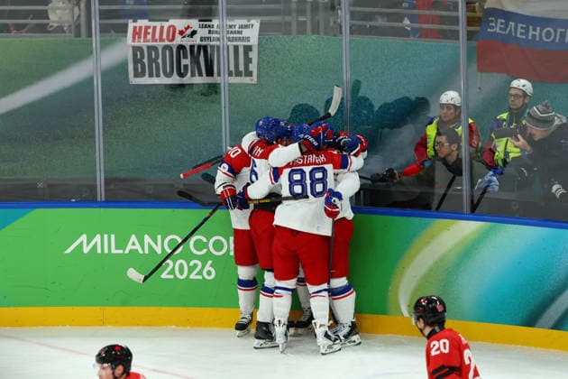February 18, 2026, Milan, Lombardy, Italy: LUKAS SEDLAK 23 of Czechia scores his side s first goal assisted by ROMAN CERVENKA 10 in the Quarterfinal game between Team Canada (CAN) and Team Czechia (CZE) at the Milano Cortina 2026 Olympic Games, Olympische Spiele, Olympia, OS Olympics 2026: Milano Cortina: Ice hockey, Eishockey Men: CAN:CZE  - ZUMAc179 20260218_oly_c179_015 Copyright: xMickaelxChavetx